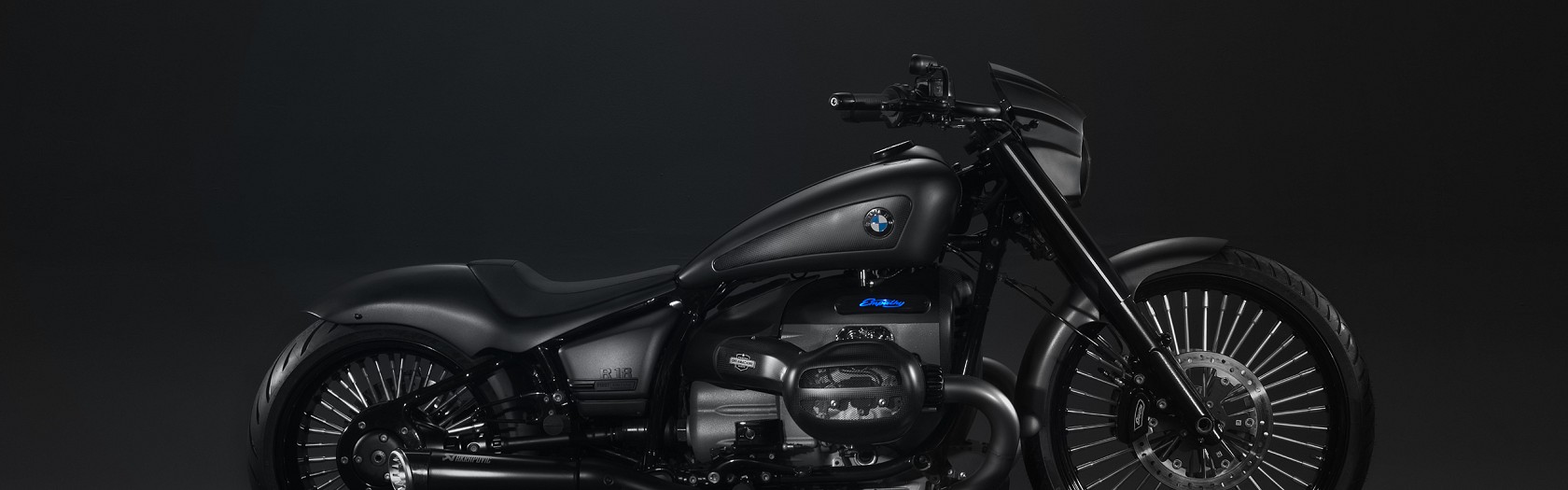 Oviratlon ekskluzivno v družbi BMW R18