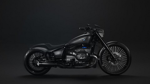 Oviratlon ekskluzivno v družbi BMW R18