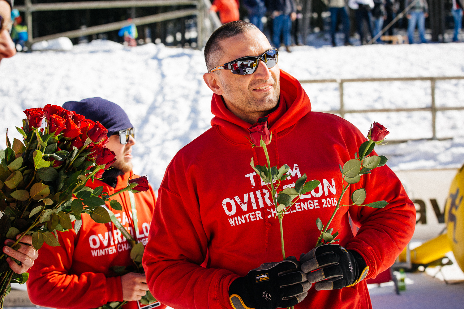 Oviratlonci zimsko zmago kronali z rdečimi vrtnicami